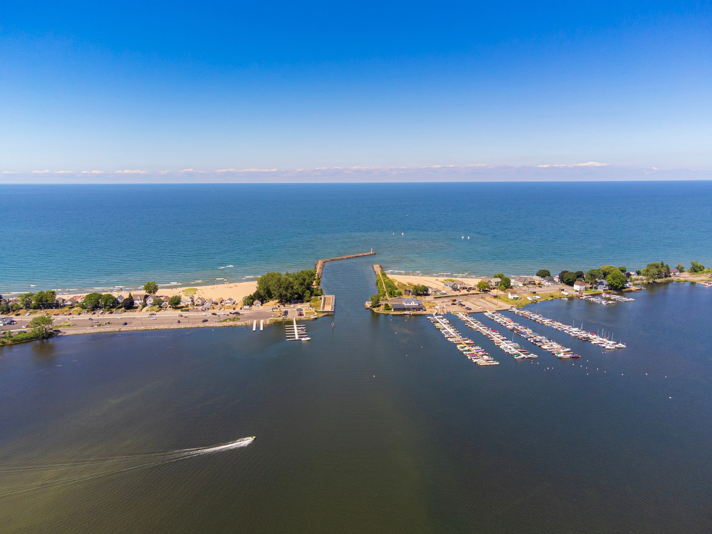 The coastal domino effect: Scaling system-based resilience from the Great Lakes